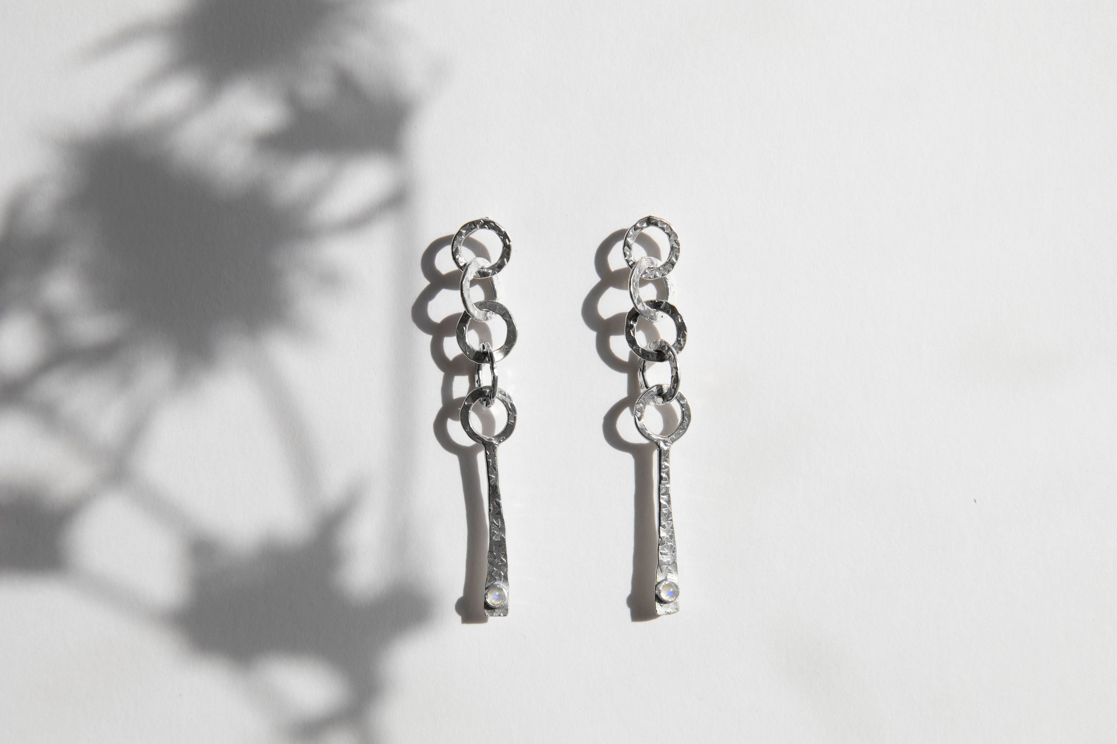 ROD + CHAIN STUDS