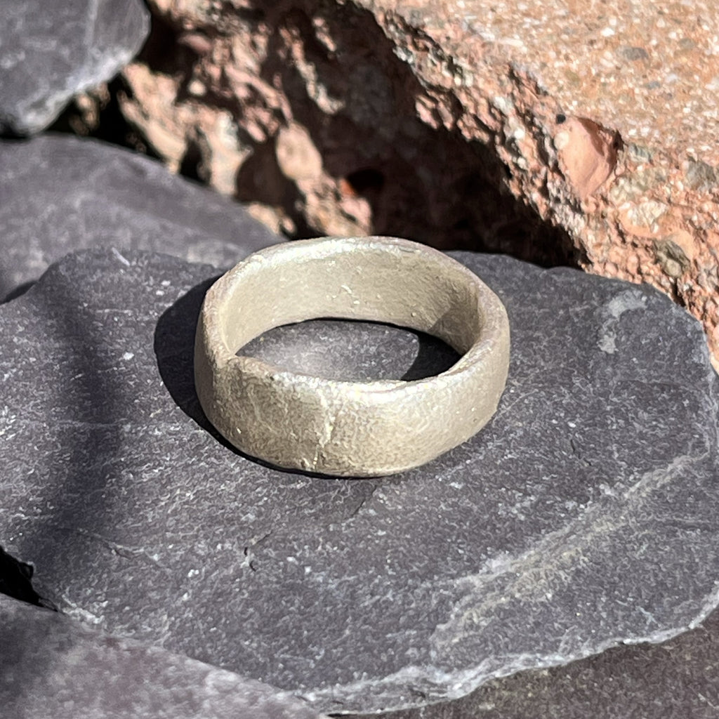 ROUGH RING