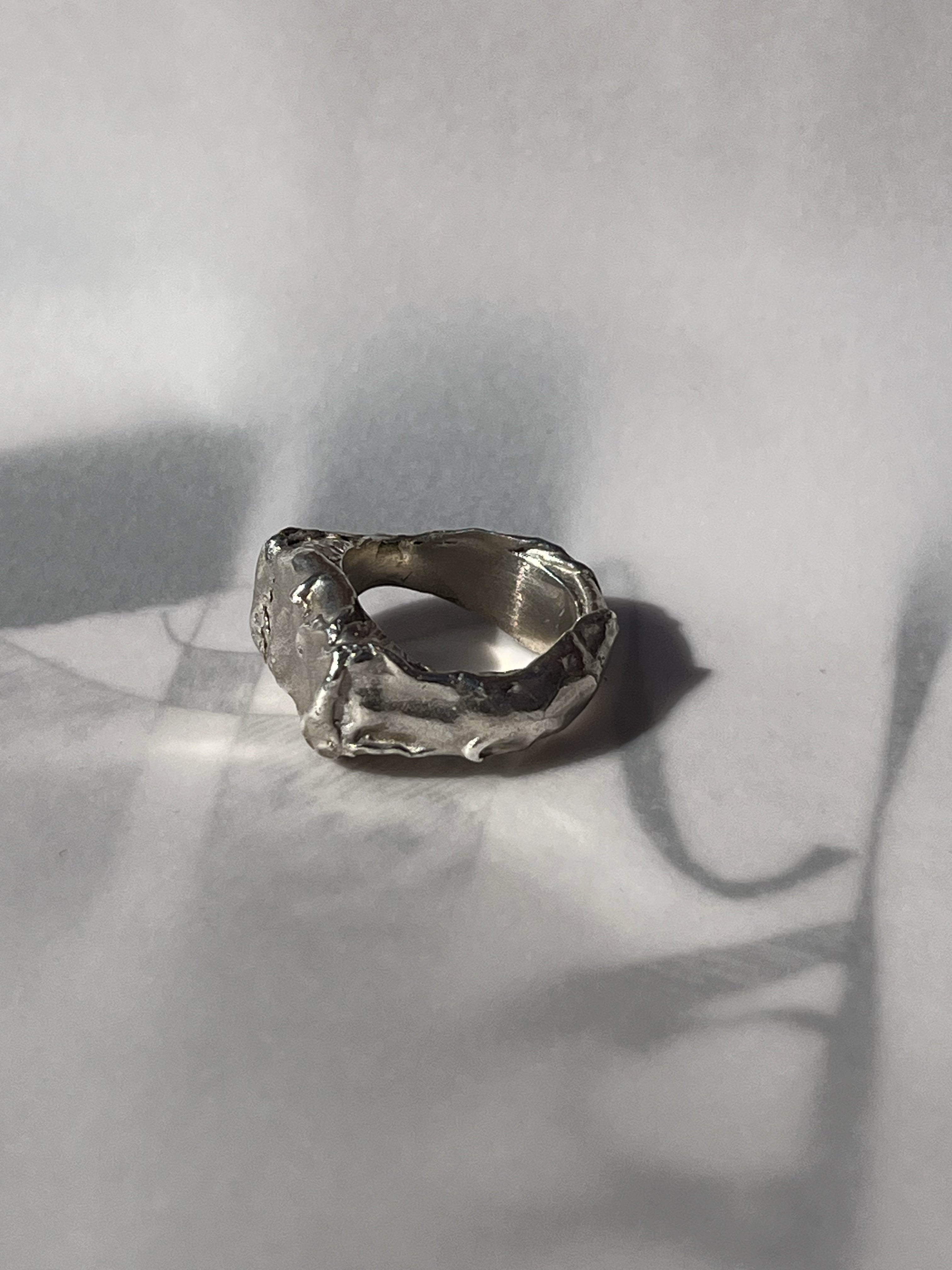MOLTEN SIGNET