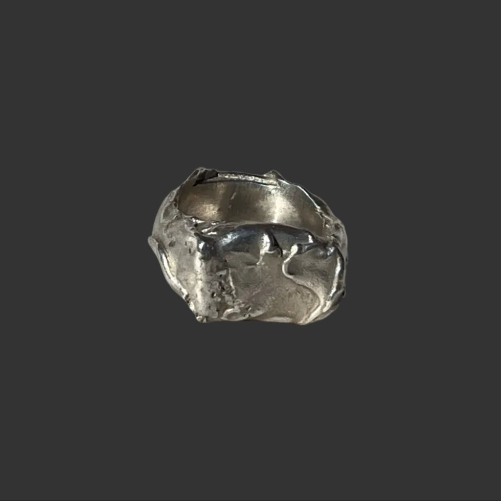 MOLTEN SIGNET