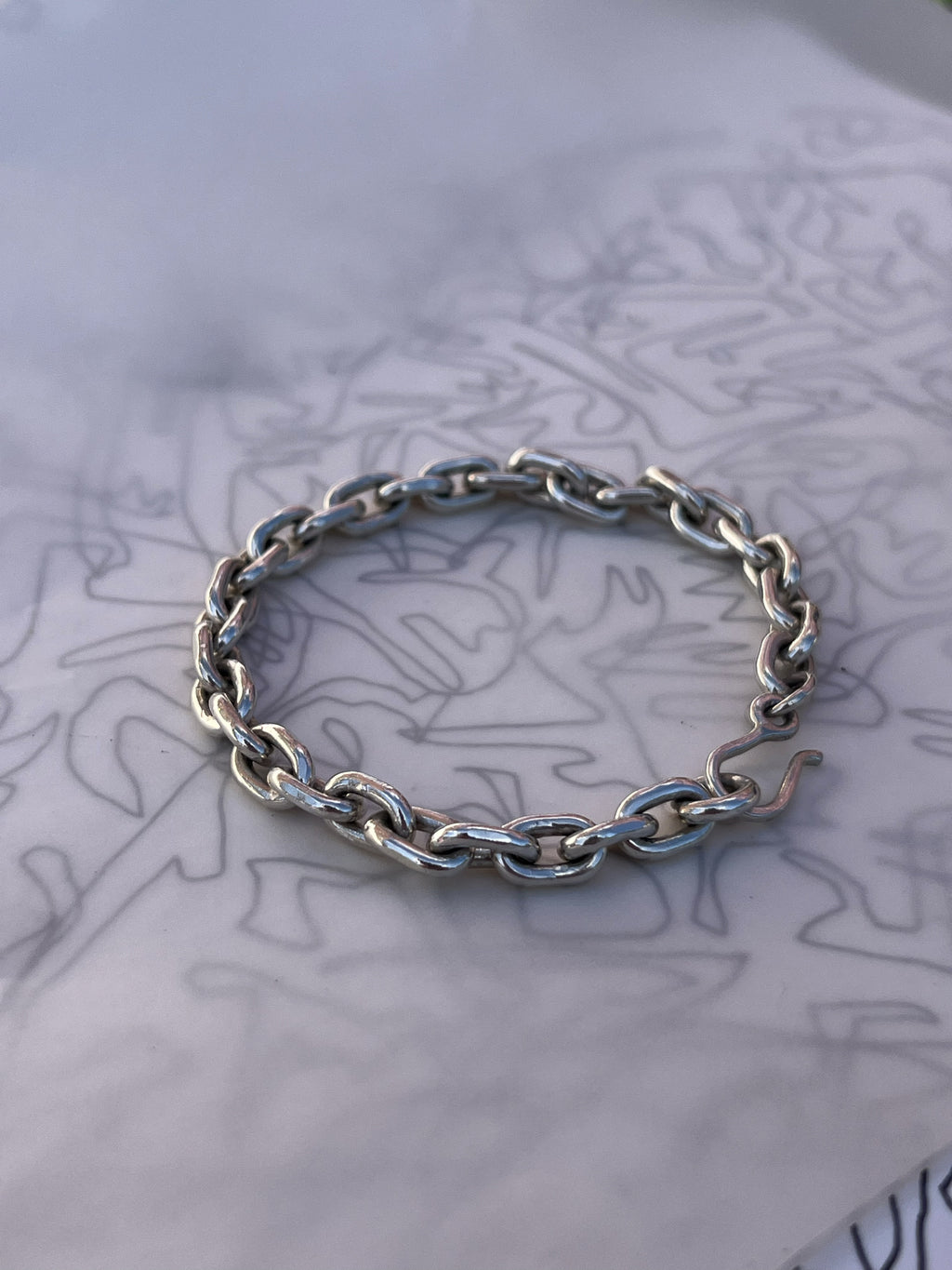 OVAL CHAIN BRACELET