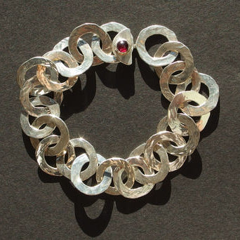 FORGED CHAIN BRACELET WITH GEMSTONE